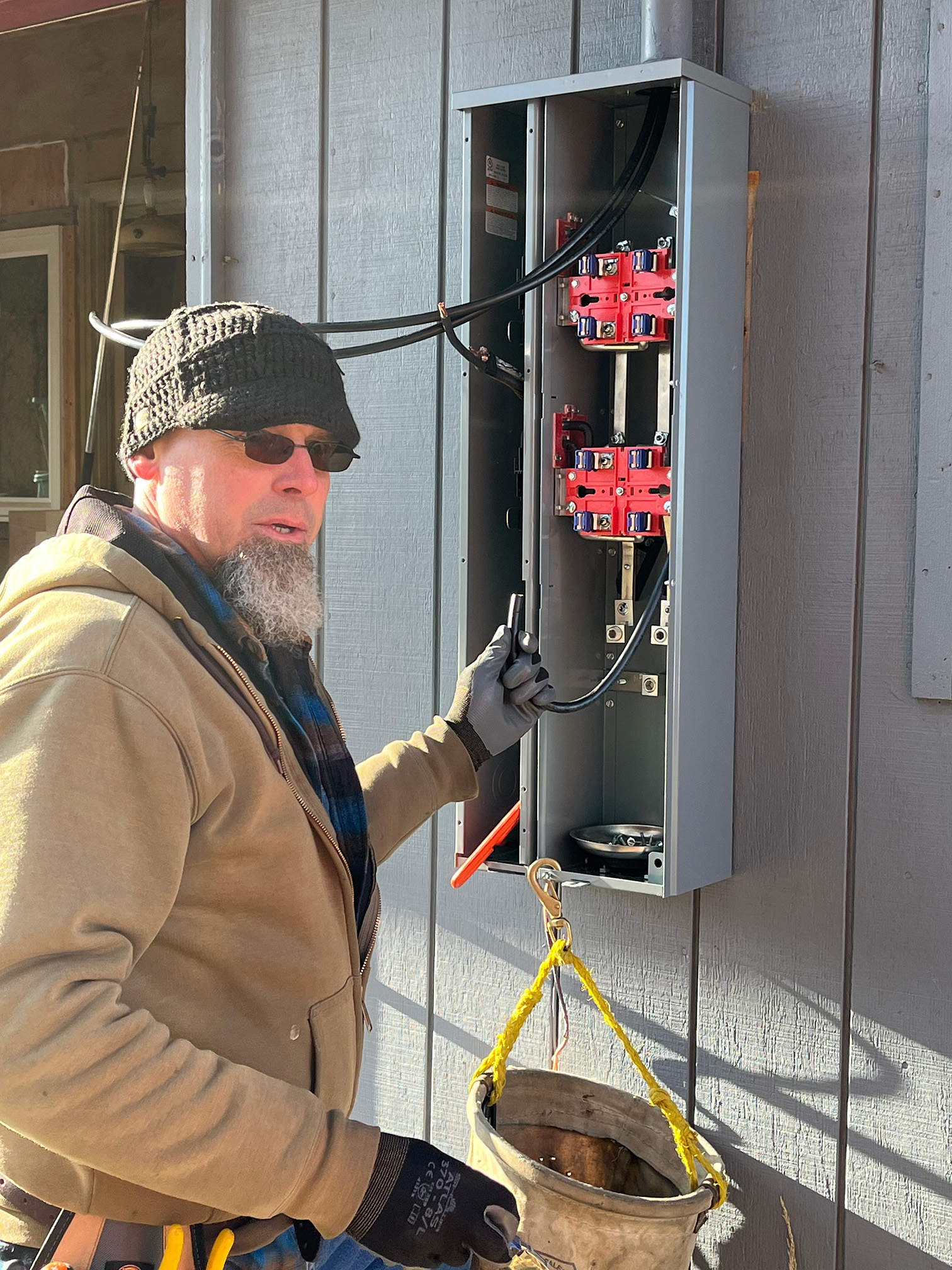 Rob Bensin installs a dual meter