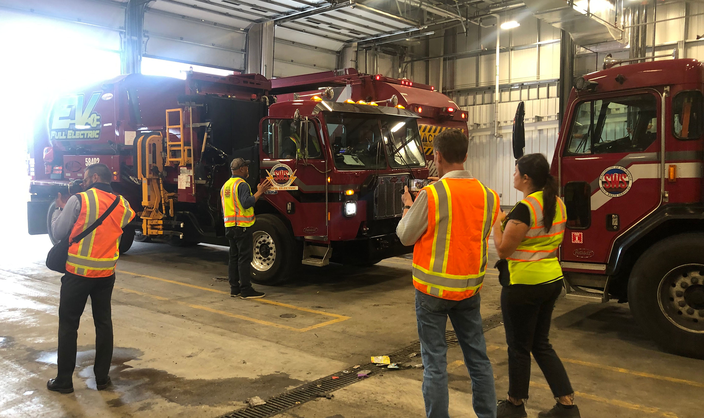 Electric garbage trucks