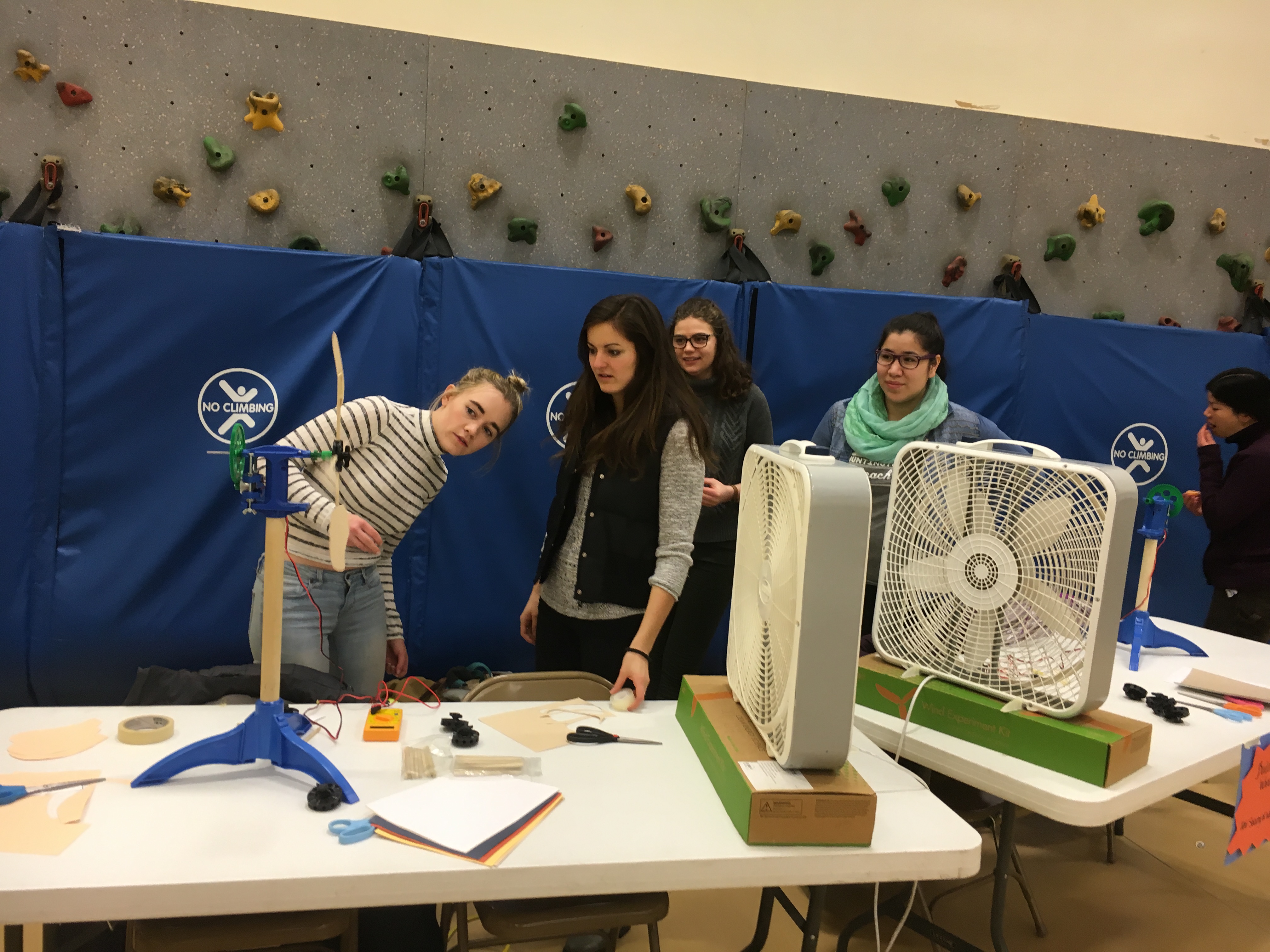 ACEP Researcher Attends Pearl Creek Elementary STEM Family Night