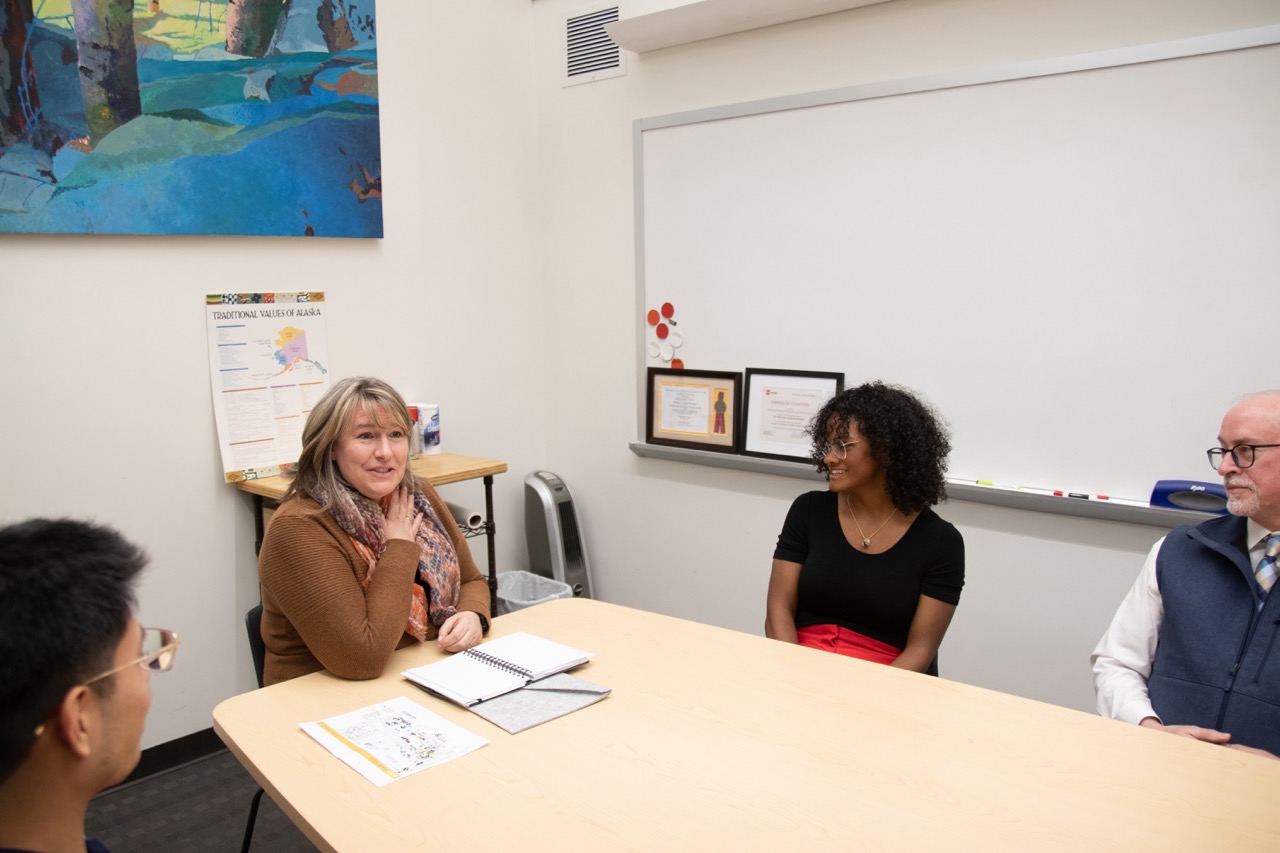 BLOY Co-Chair, Ivana Lorena Smith breaks the news to Tracy, announcing her award as 2024 Business Leader of the Year.