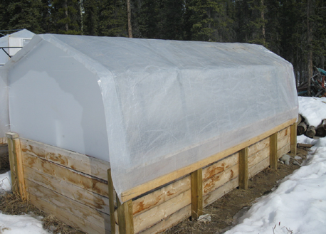 High-latitude Yukon cold frame structure