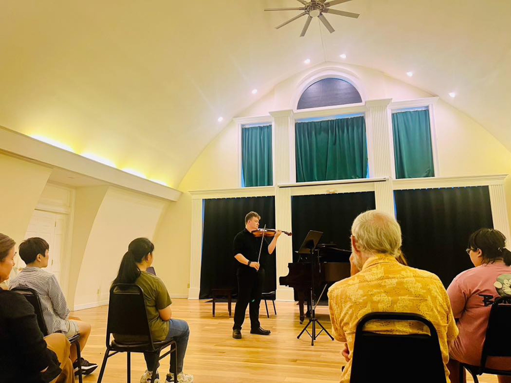 Michael Austin in a solo performance at the Hunter International Music Festival in New York. Photo courtesy of Hunter International Music Festival