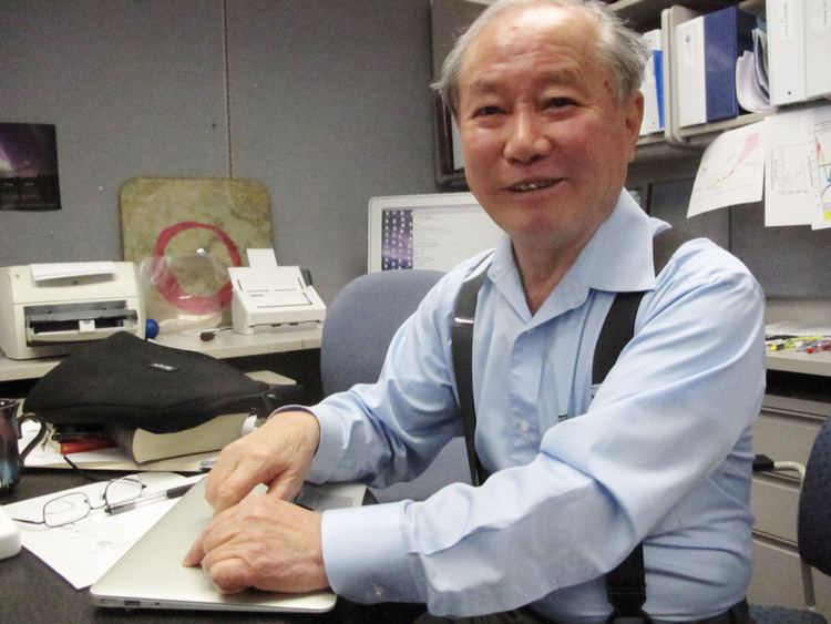 Akasofu's 60-year research life at UAF