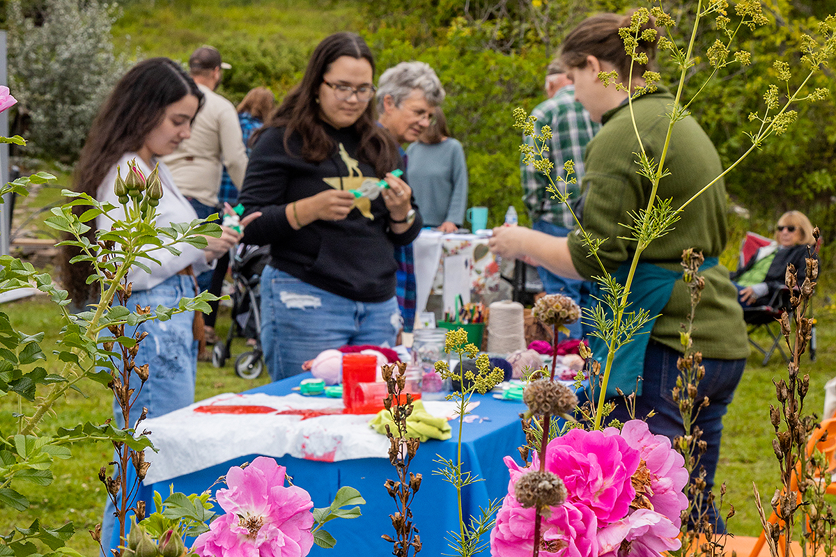 People participate at Far North Currant Festival. UAF Photo by Marina Santos.