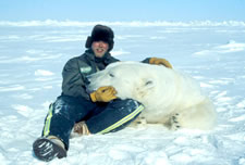 Torsten holds sedated polar bear