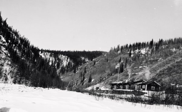 UAF Archives, Woodrow Johnson Collection. The townsite of Franklin, Alaska, on the Fortymile River, showing the roadhouse.