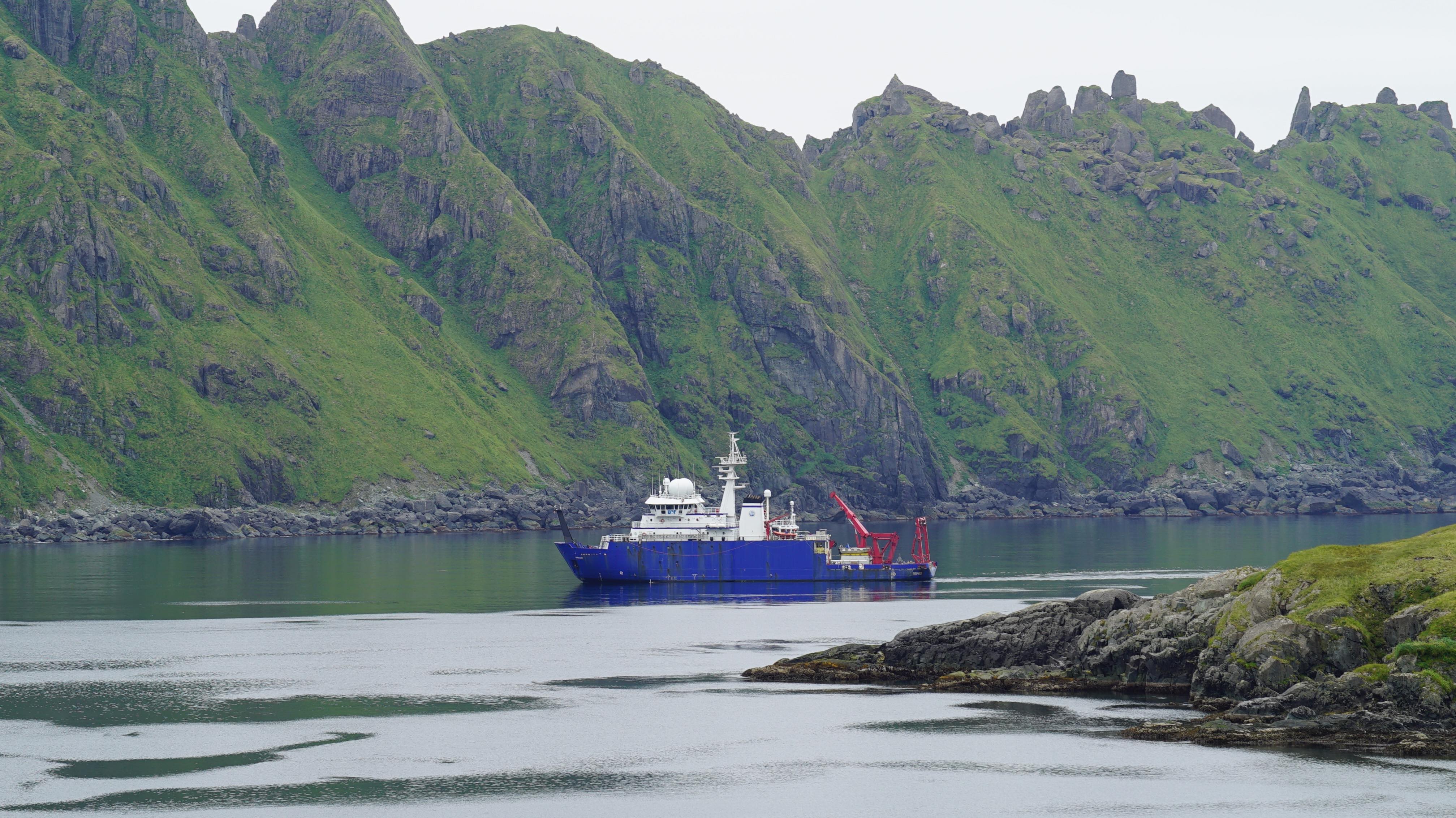 Research vessel Sikuliaq