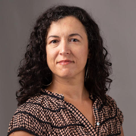 Headshot photo of Kristen DeAngelis Ph.D., professor, University of Massachusetts Amherst and American Society for Microbiology distinguished lecturer