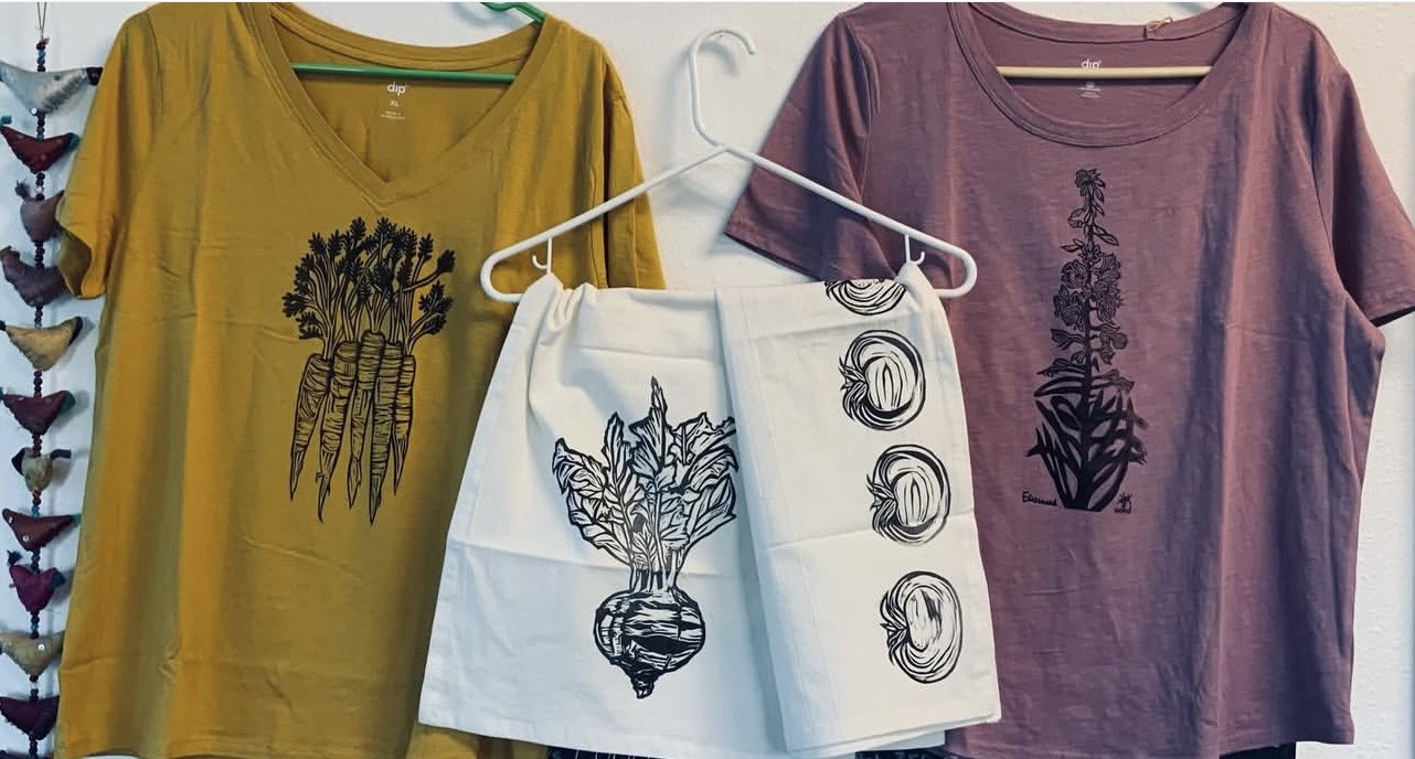 inkandwoodak instagram - t-shirt printed